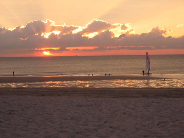 Sonnenuntergang in Holland - Strandidylle pur! ©entdecker-greise.de