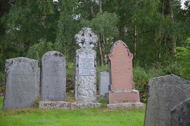 Und noch einmal der Friedhof bei Alvie ©entdecker-greise.de