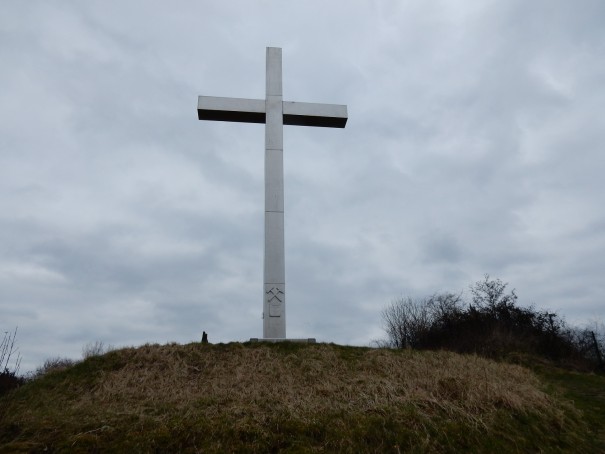 Das Barbarakreuz zum Schutz der Bergleute ist noch heute ein Wahrzeichen der Region. ©entdecker-greise.de