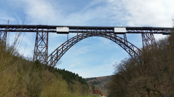 Die Müngstener Brücke im Brückenpark Müngsten. ©entdecker-greise.de
